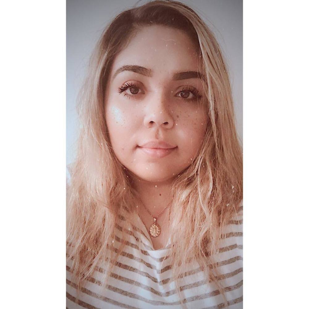 Meet your Posher, Valeria